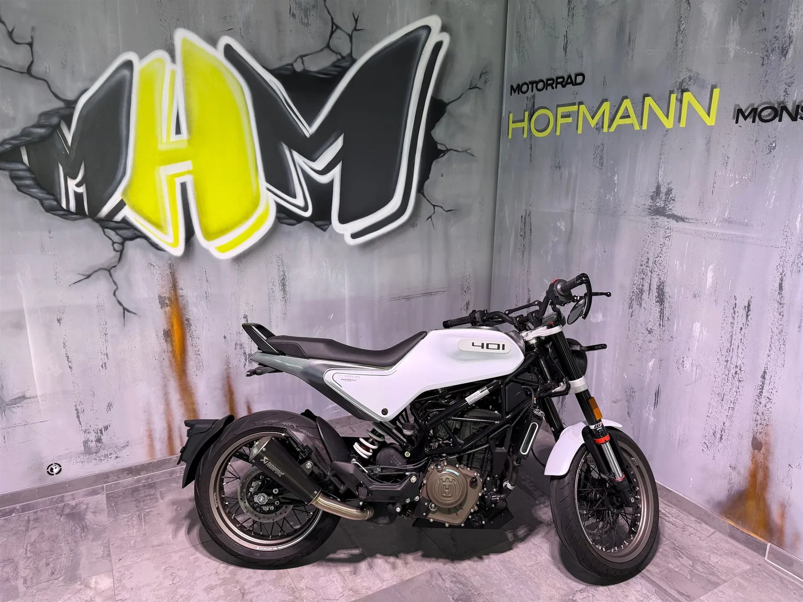 Husqvarna Vitpilen 401 Neuwertig mit Akrapovic Sportauspuff