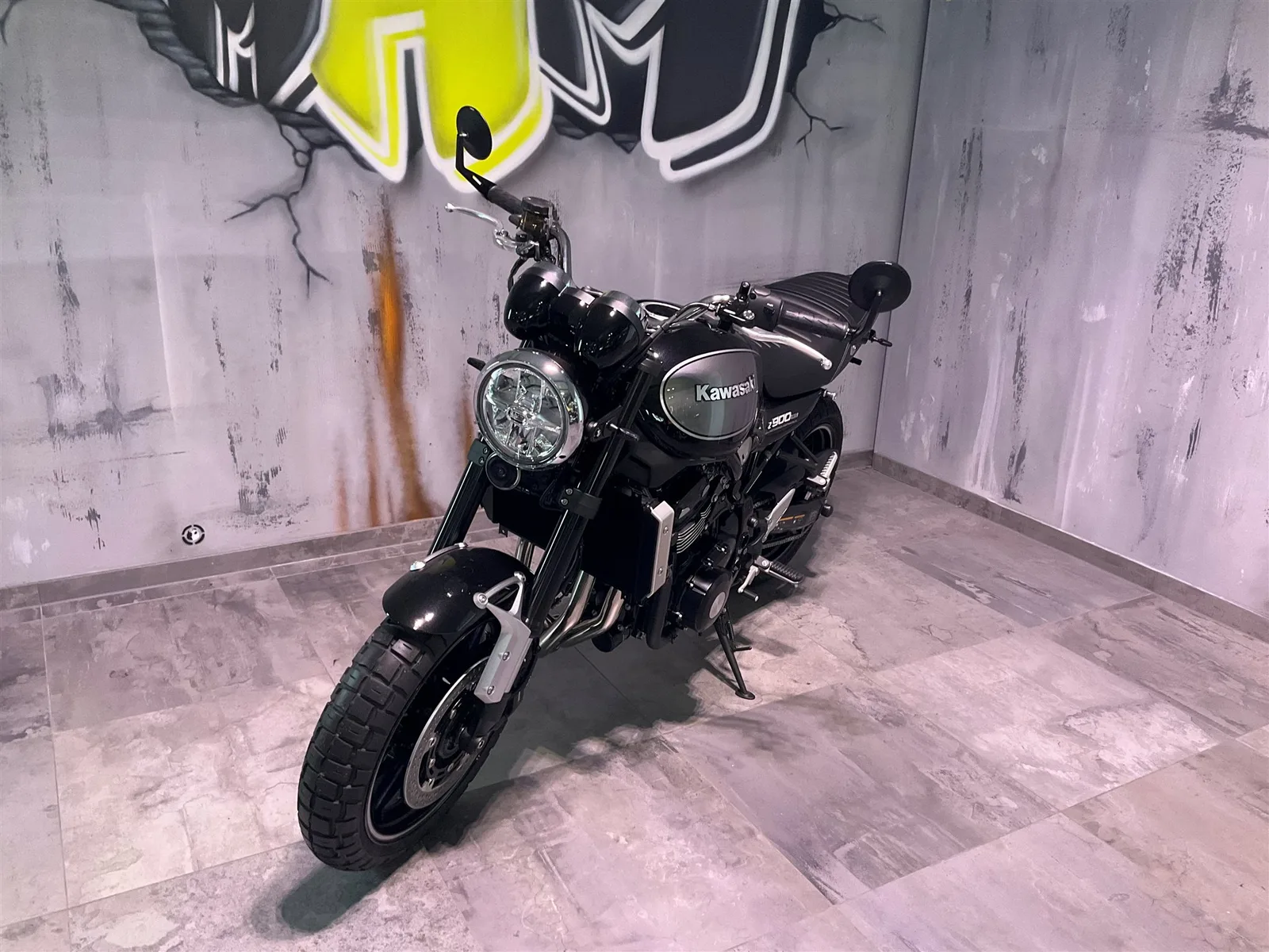 Kawasaki Z900 RS SONDERPREIS mit Umbau