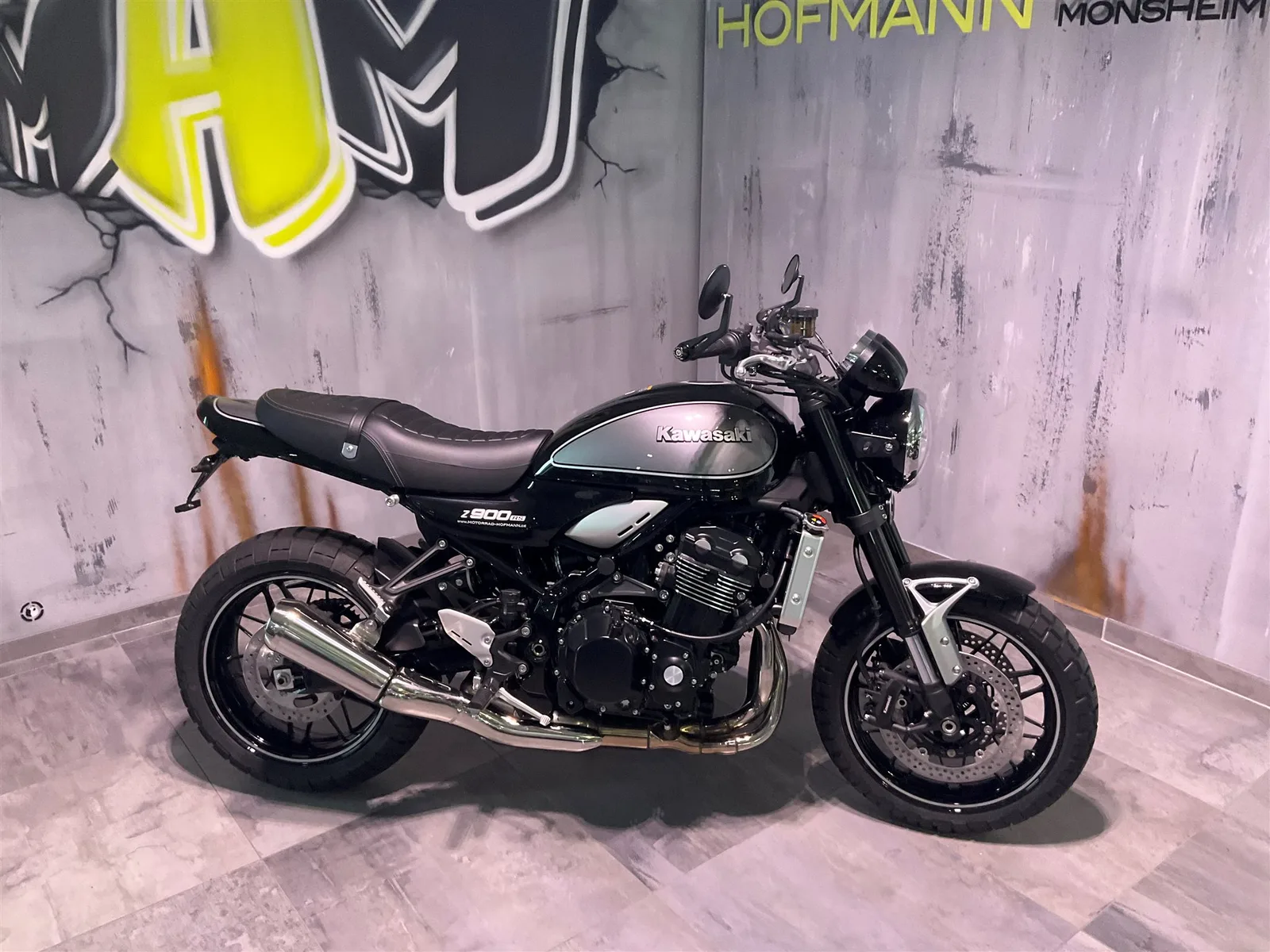 Kawasaki Z900 RS SONDERPREIS mit Umbau