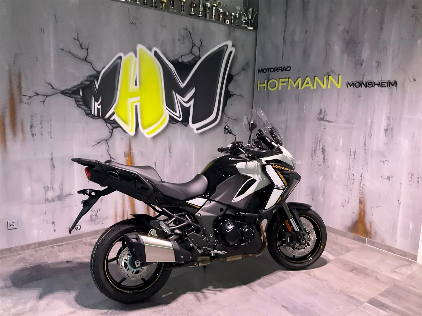 Kawasaki Versys 1100 SE Alle Farben und Versionen auf Anfrage
