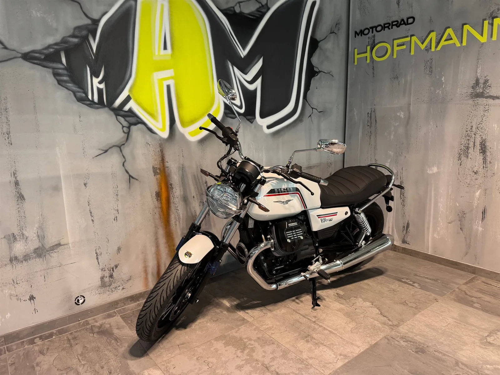 Moto Guzzi V7 Special Aktionspreis Promo