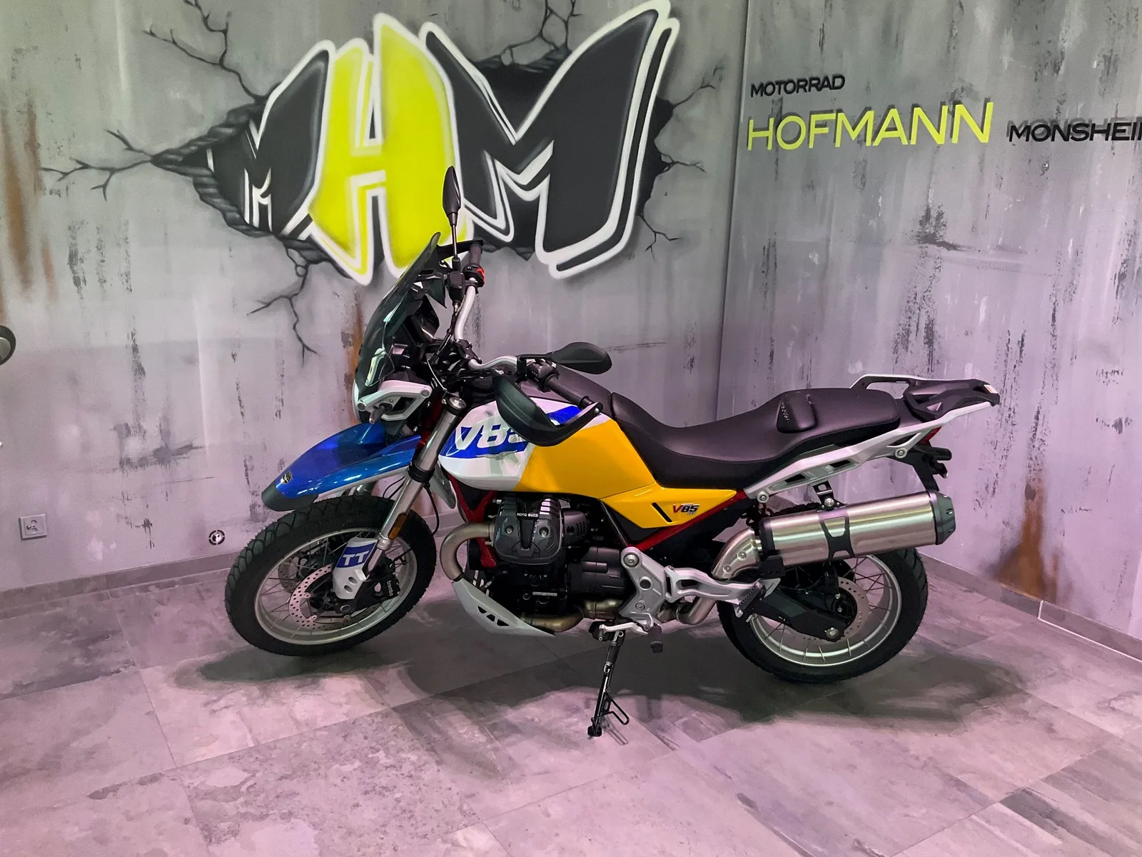 Moto Guzzi V85 TT Inclusive Promo 1500€ viele Farben verfügbar.