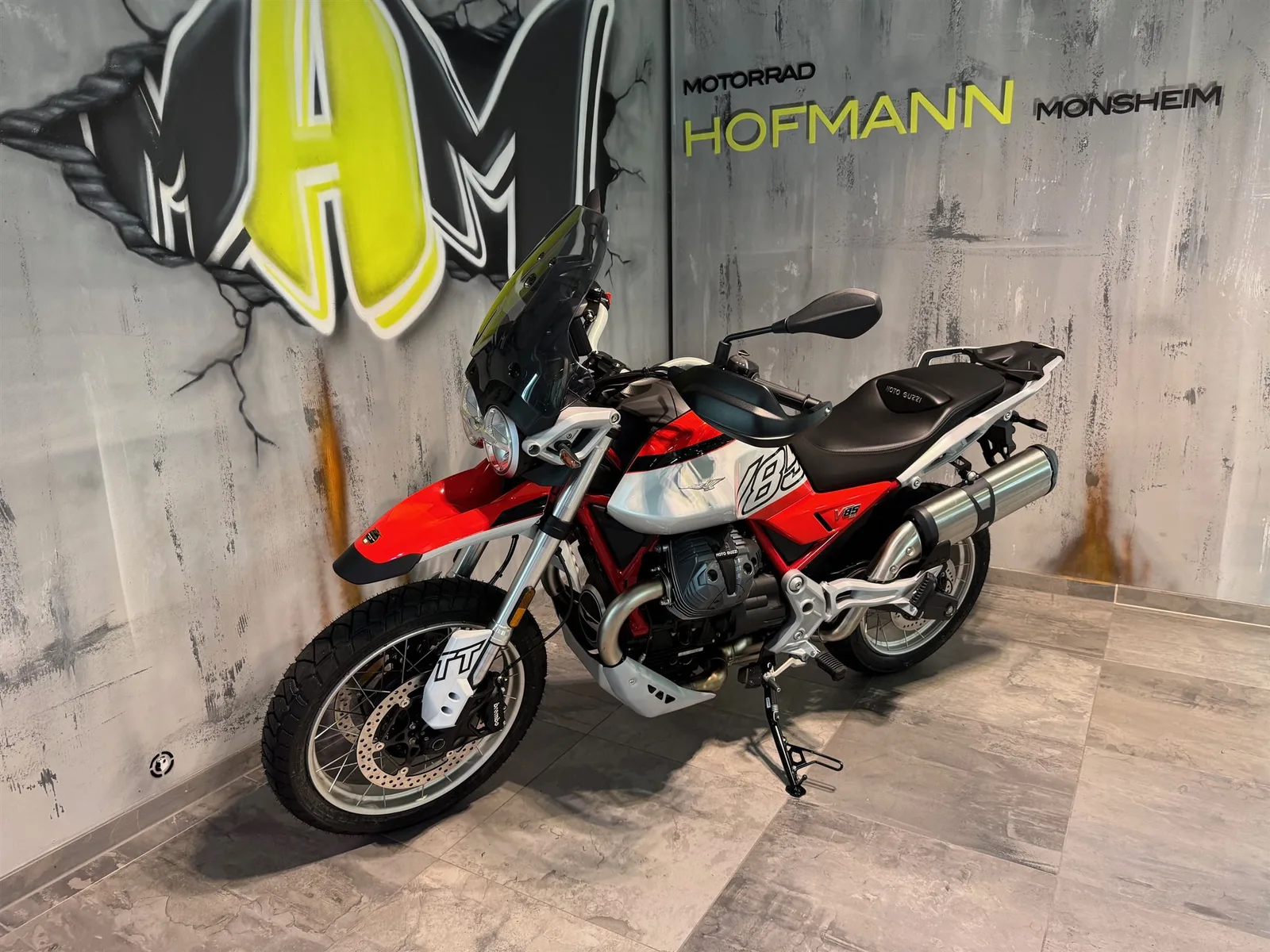 Moto Guzzi V85 TT Inclusive Promo 1500€ viele Farben verfügbar.