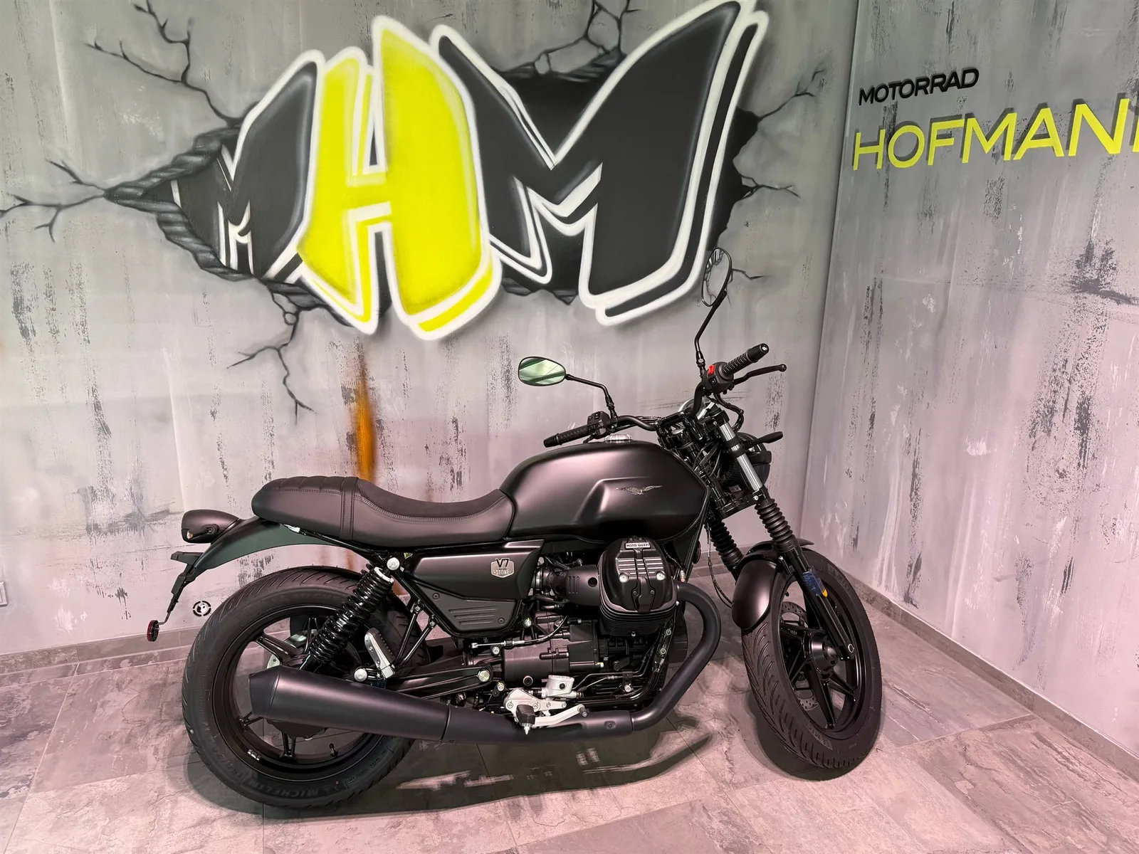 Moto Guzzi V7 Stone Aktionspreis Promo