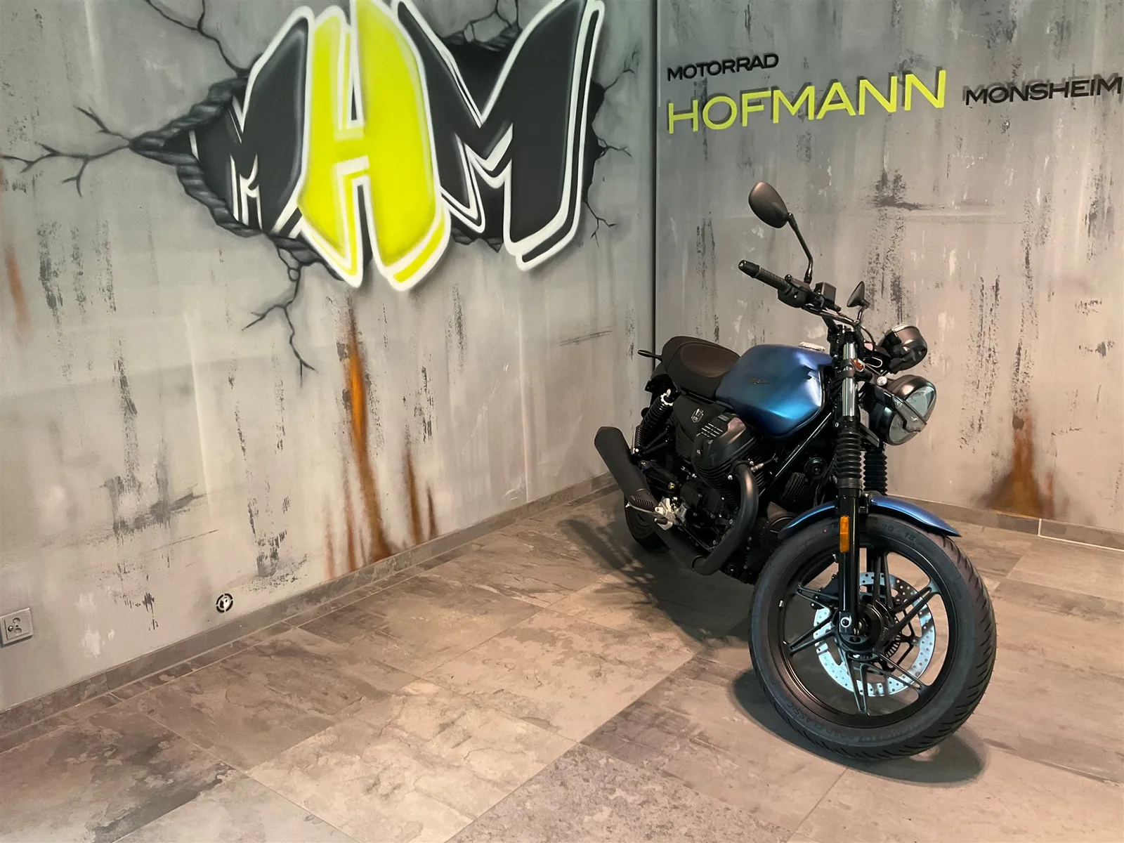 Moto Guzzi V7 Stone Aktionspreis Promo