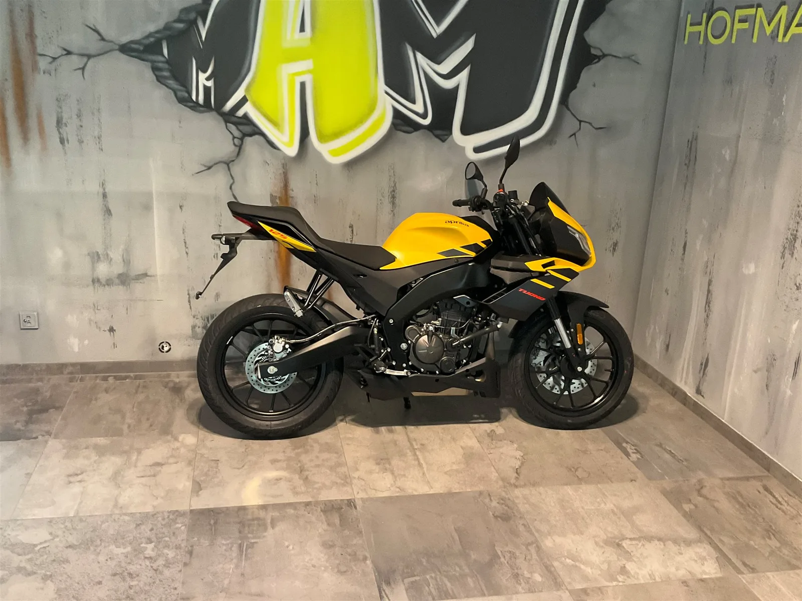 Aprilia Tuono 125