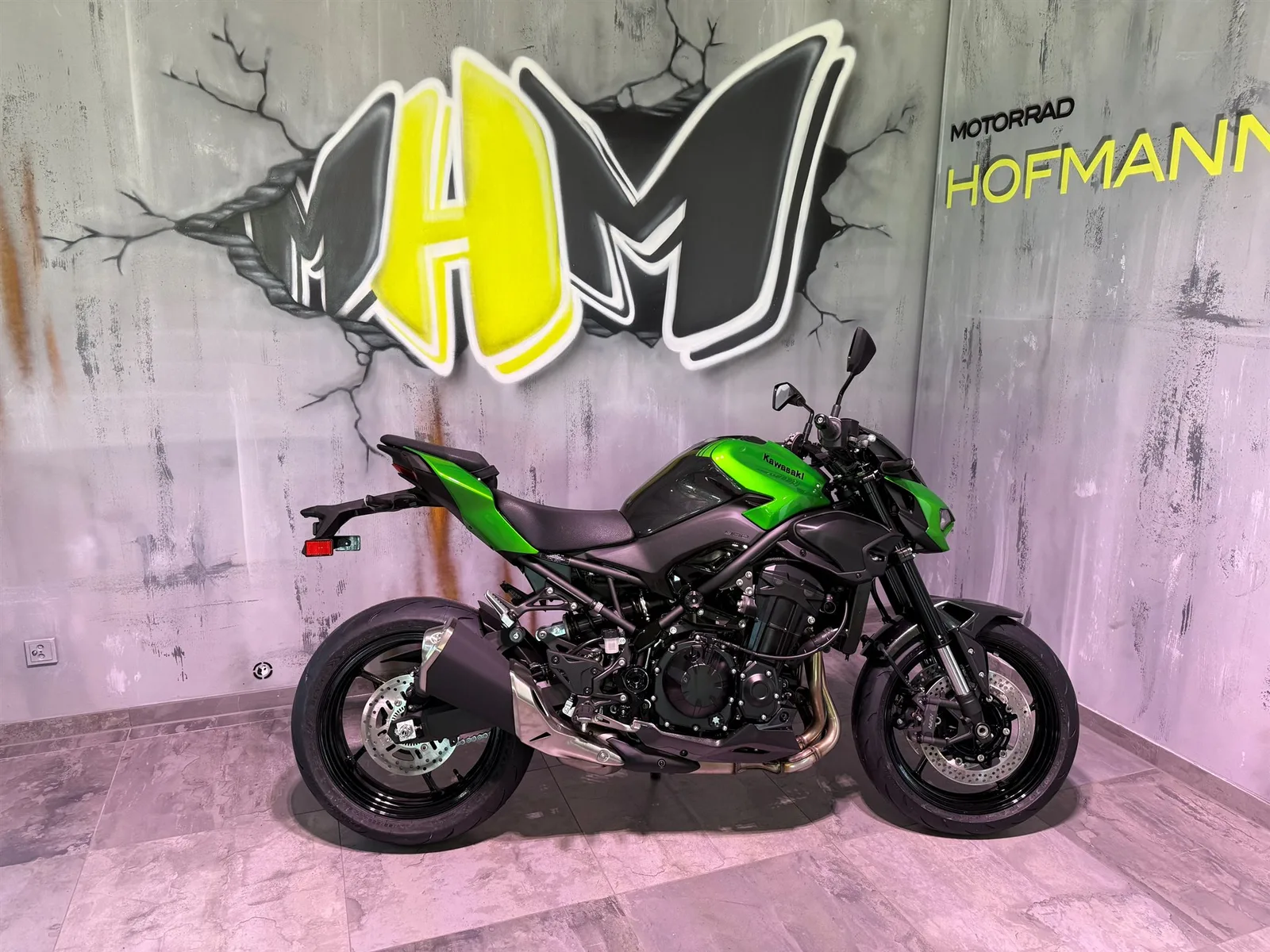 Kawasaki Z900 Neues Modell, alle Farben verfügbar