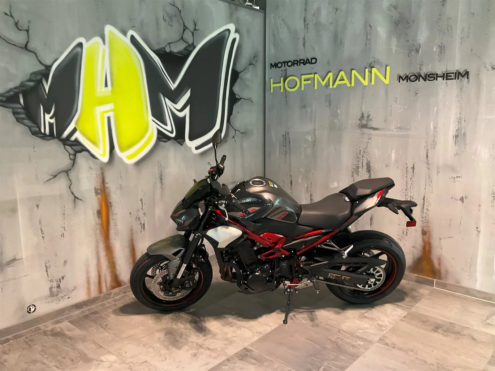 Kawasaki Z900 Neues Modell, alle Farben verfügbar