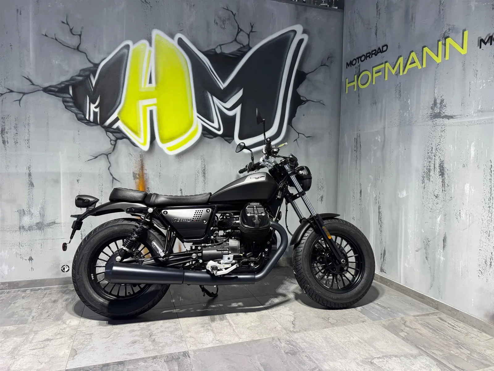 Moto Guzzi V9 Bobber SONDERPREIS 1x