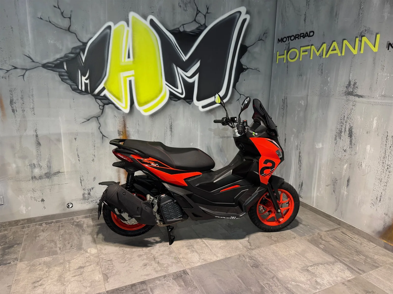 Aprilia SR GT Sport 200 Farben auf Anfrage