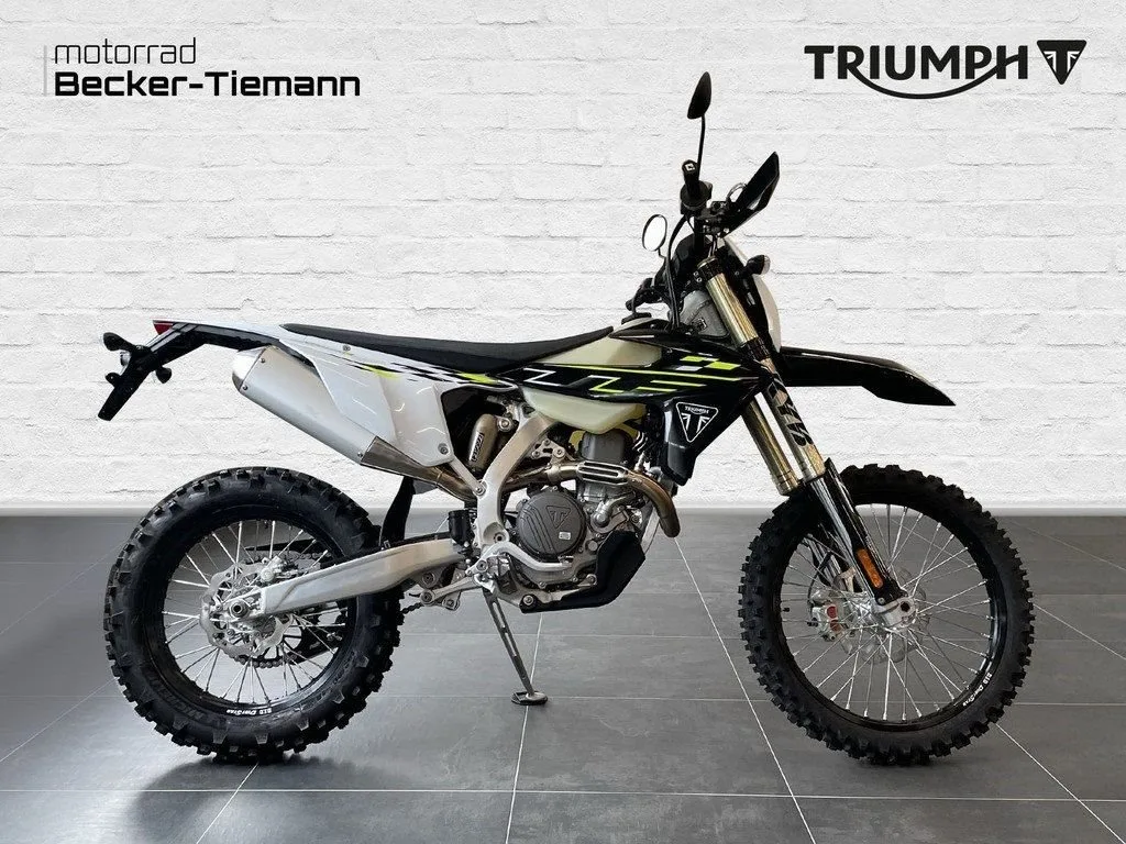 Triumph TF 450-E