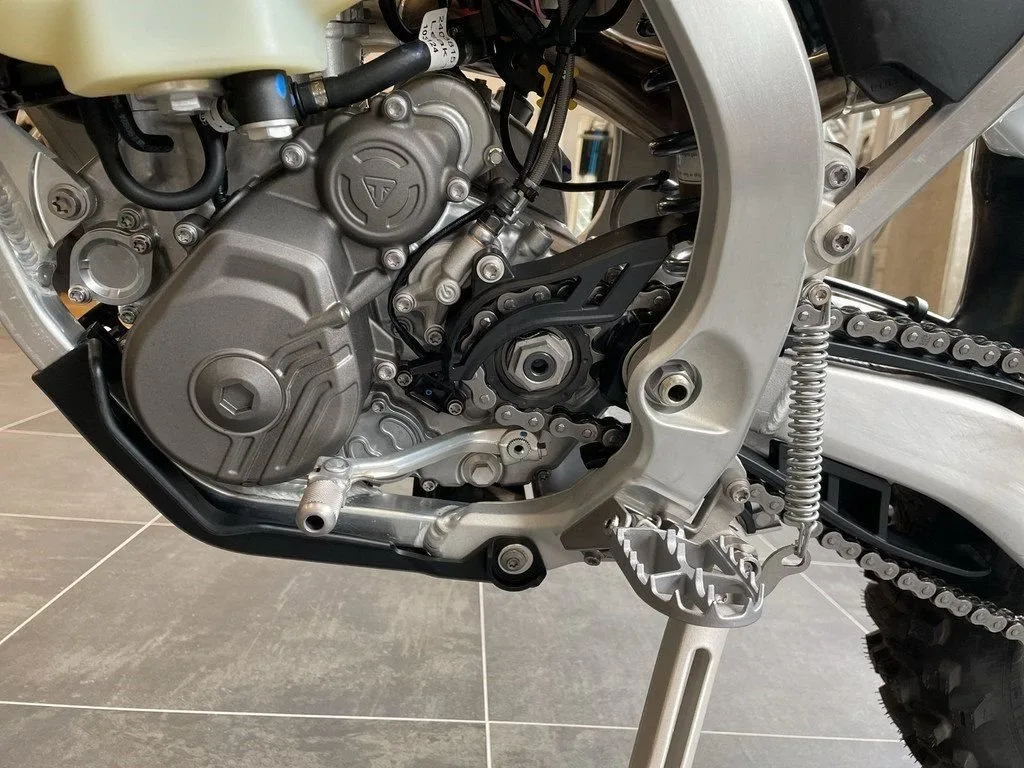 Triumph TF 450-E
