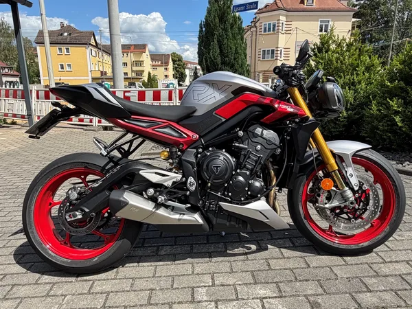 Triumph Street Triple 765 RX - ultimativer Streetfighter