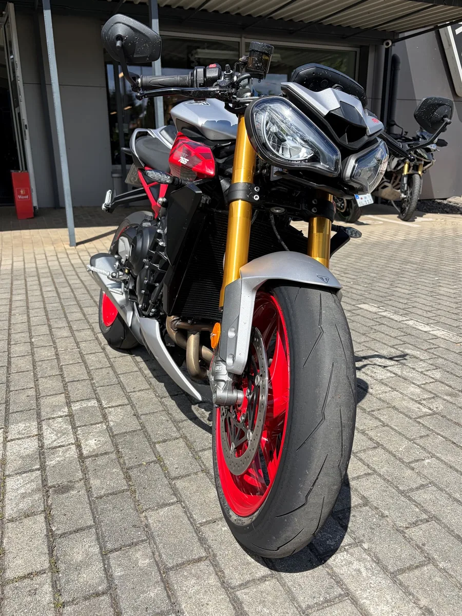 Triumph Street Triple 765 RX - ultimativer Streetfighter