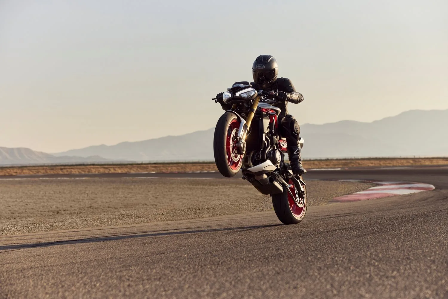 Triumph Street Triple 765 RX - ultimativer Streetfighter