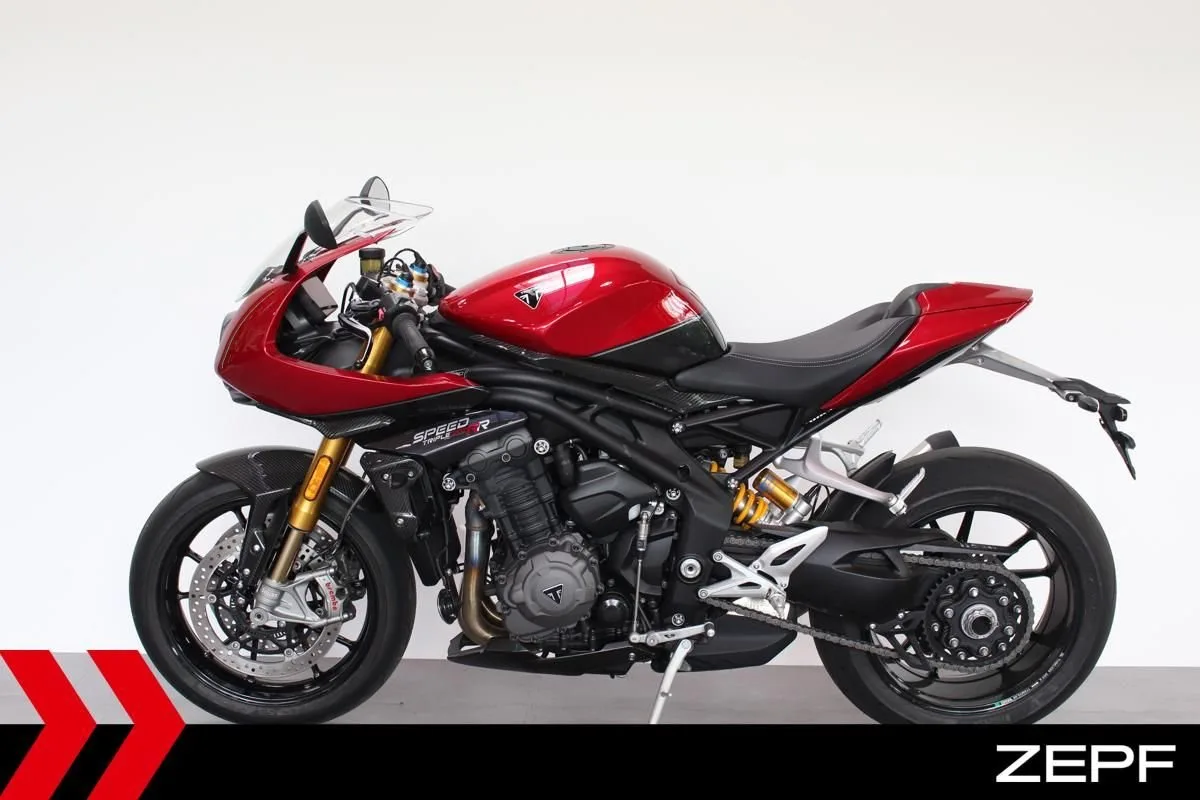 Triumph Speed Triple 1200 RR