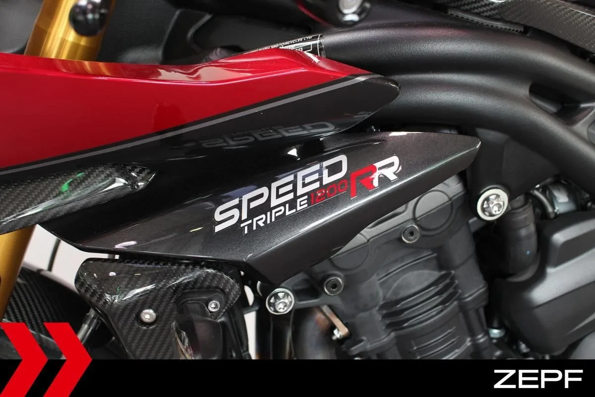 Triumph Speed Triple 1200 RR