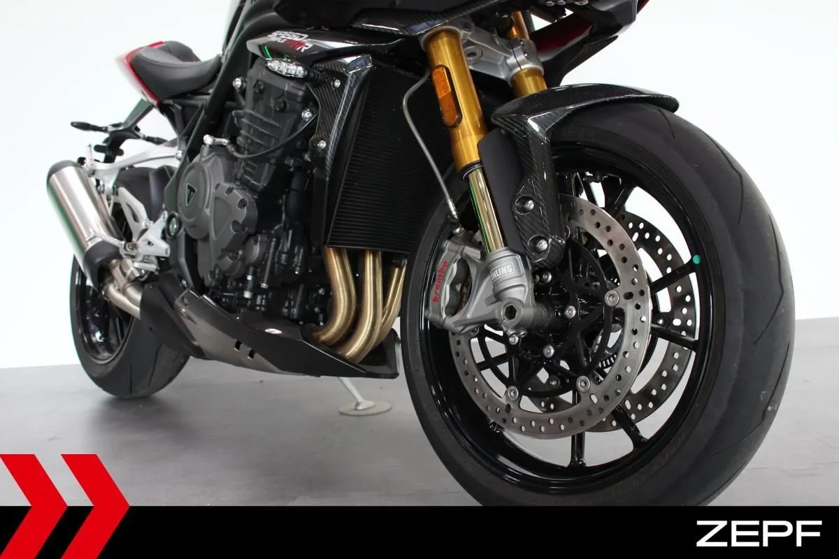 Triumph Speed Triple 1200 RR