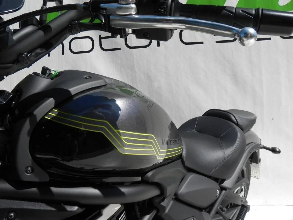 Kawasaki Vulcan S Cafe
