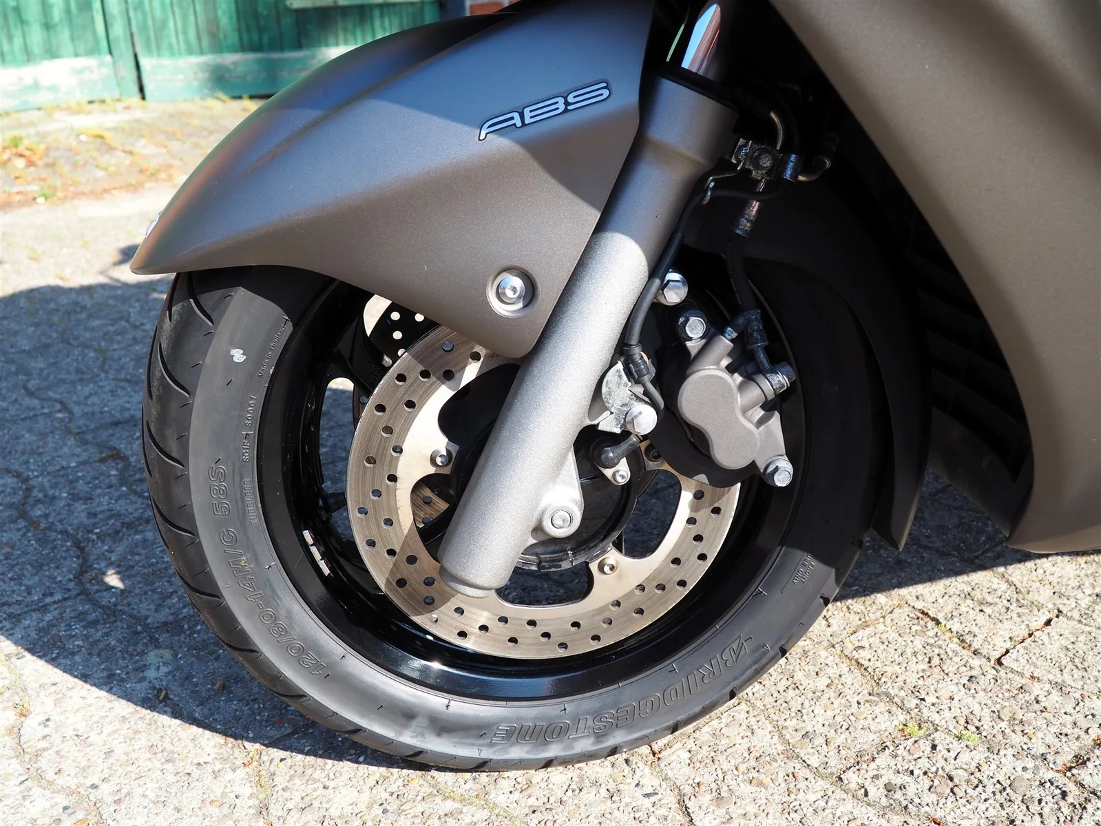 Yamaha Majesty 400 ABS Akrapovic Auspuff I Service + HU/ AU neu