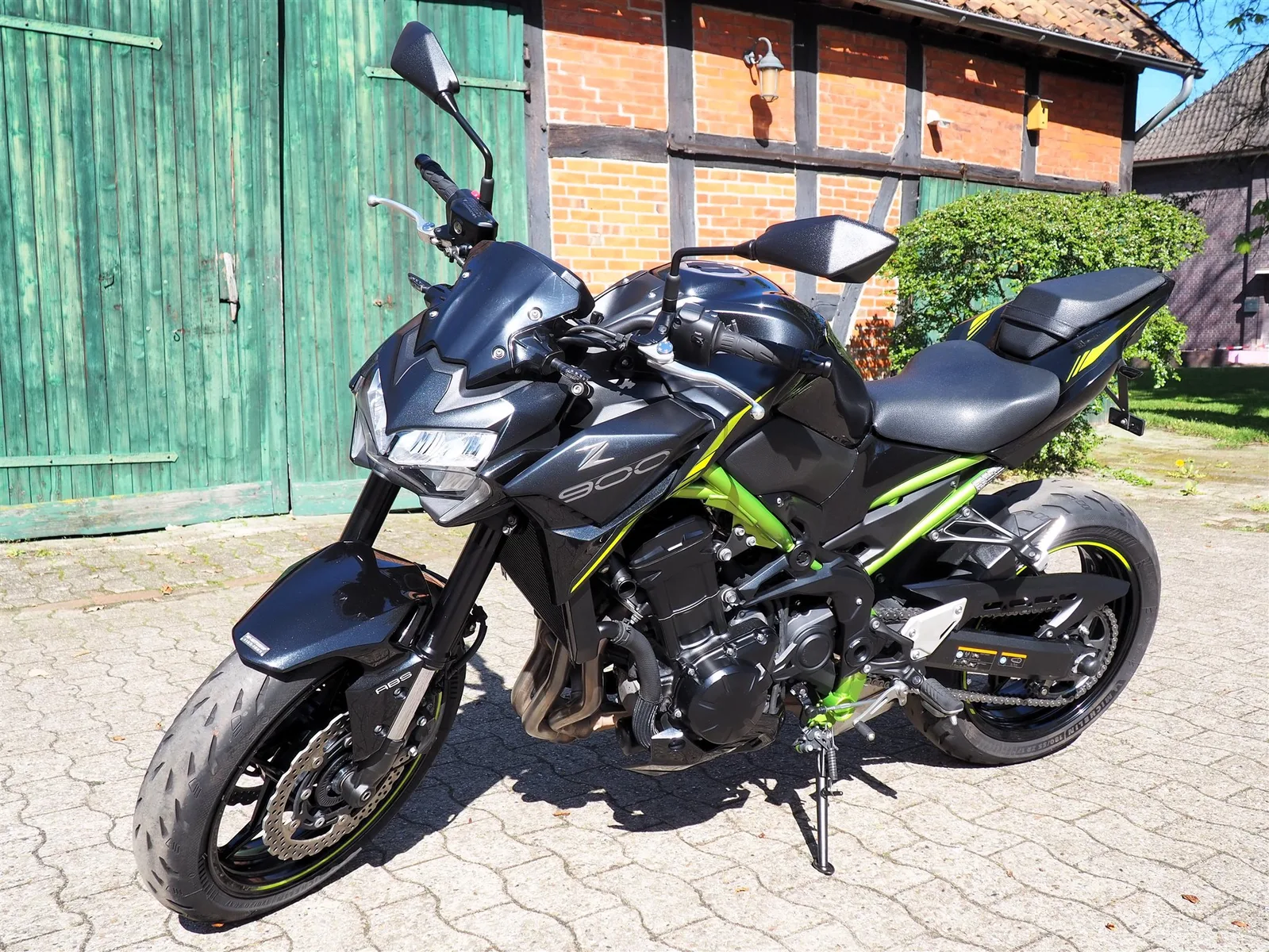 Kawasaki Z900 1. Hand I Scheckheftgepflegt bei Kawasaki I Top Zustand