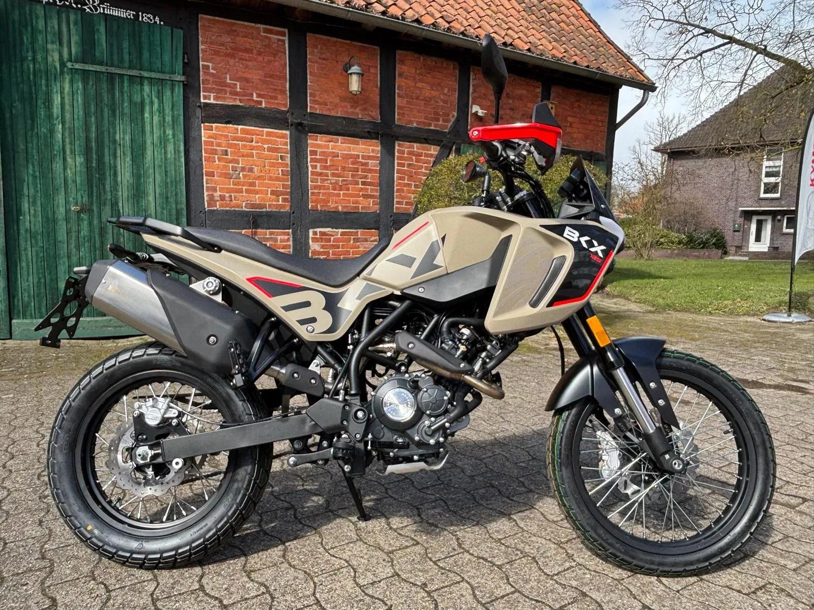 Benelli BKX 125 Am Lager!