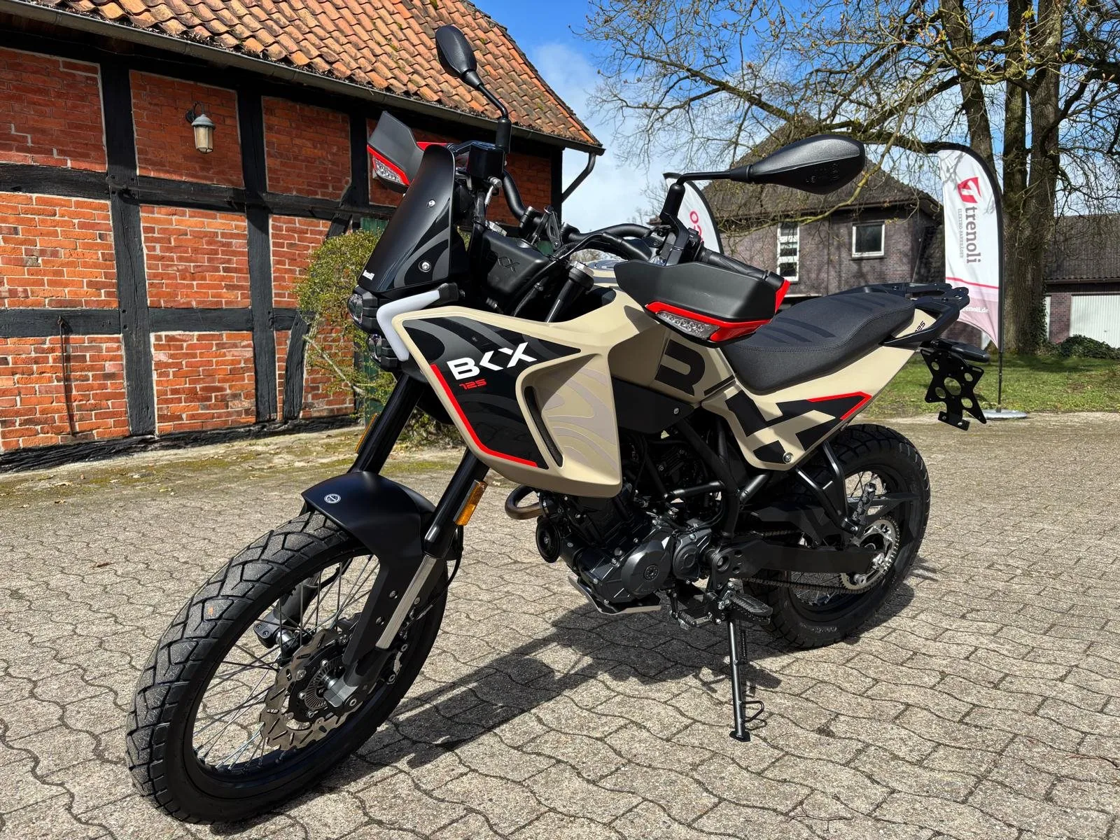 Benelli BKX 125 Am Lager!