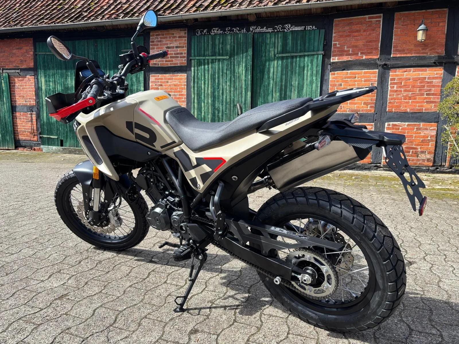 Benelli BKX 125 Am Lager!
