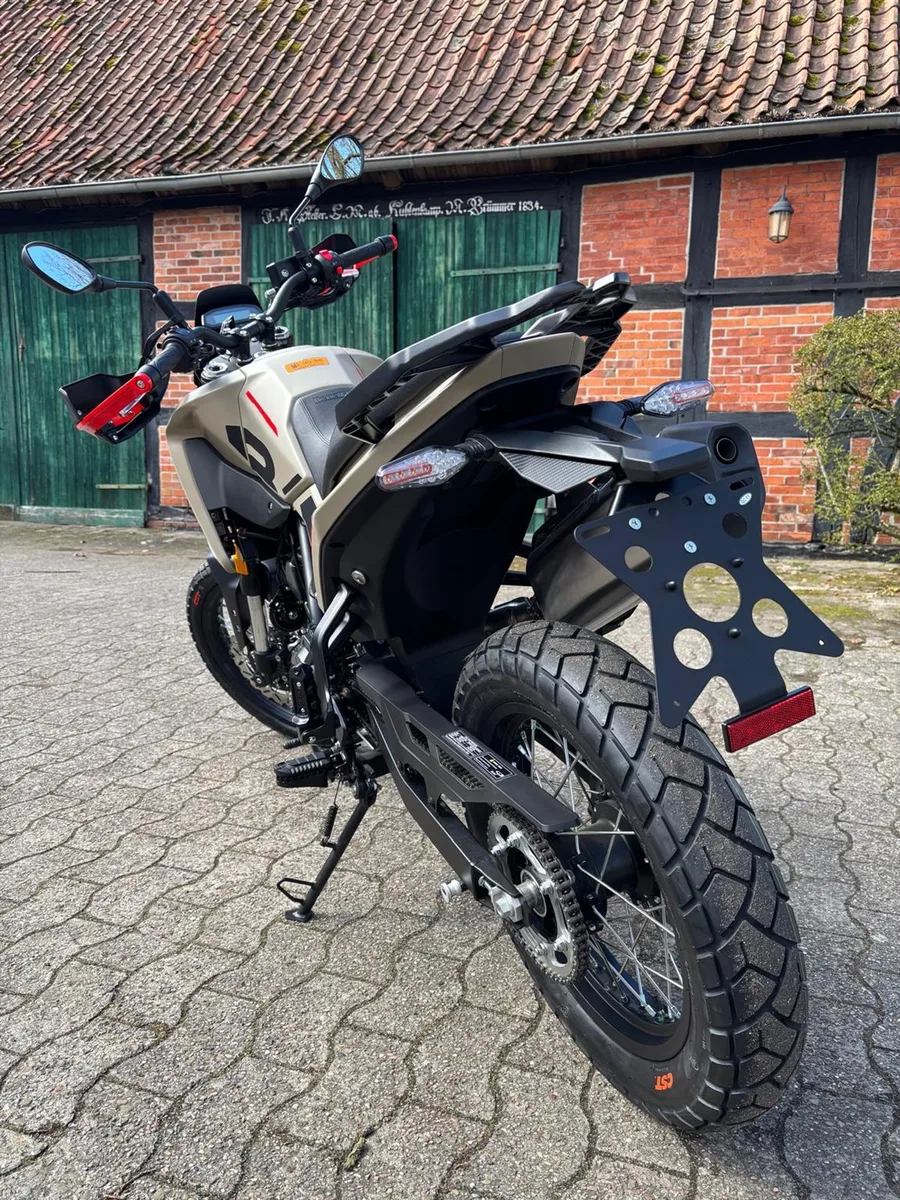 Benelli BKX 125 Am Lager!