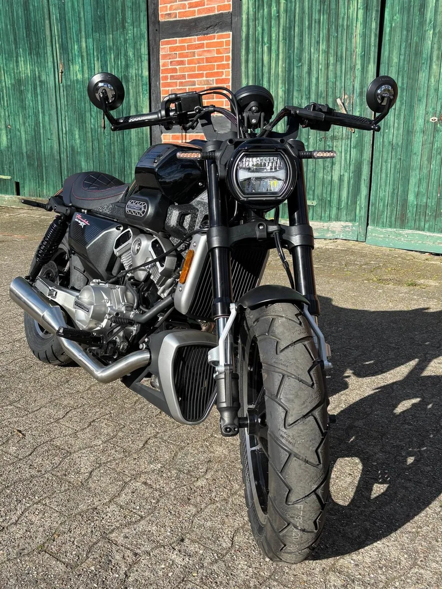 Hyosung GV 125 X ABS inkl. Umbau Kennzeichenhalter I B196