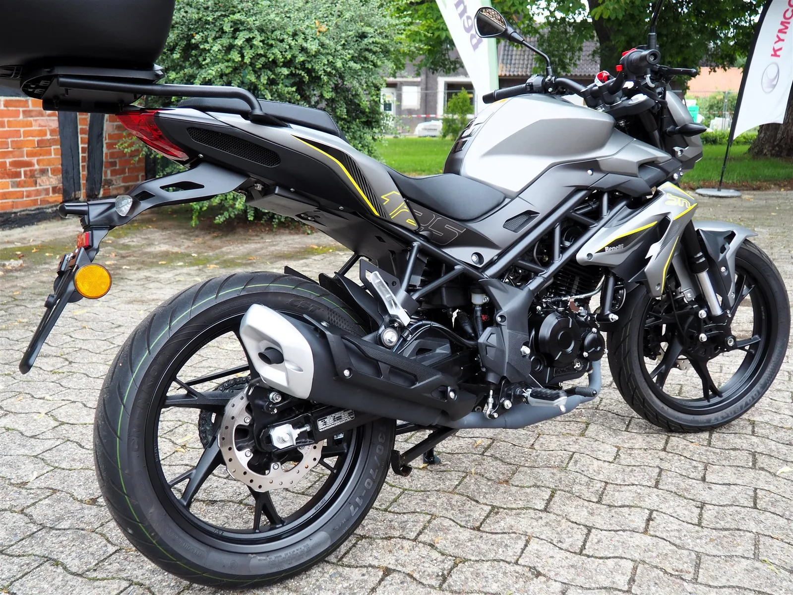 Benelli BN 125 1.Hand I Nur 2.126 Km I Service + HU/ AU neu