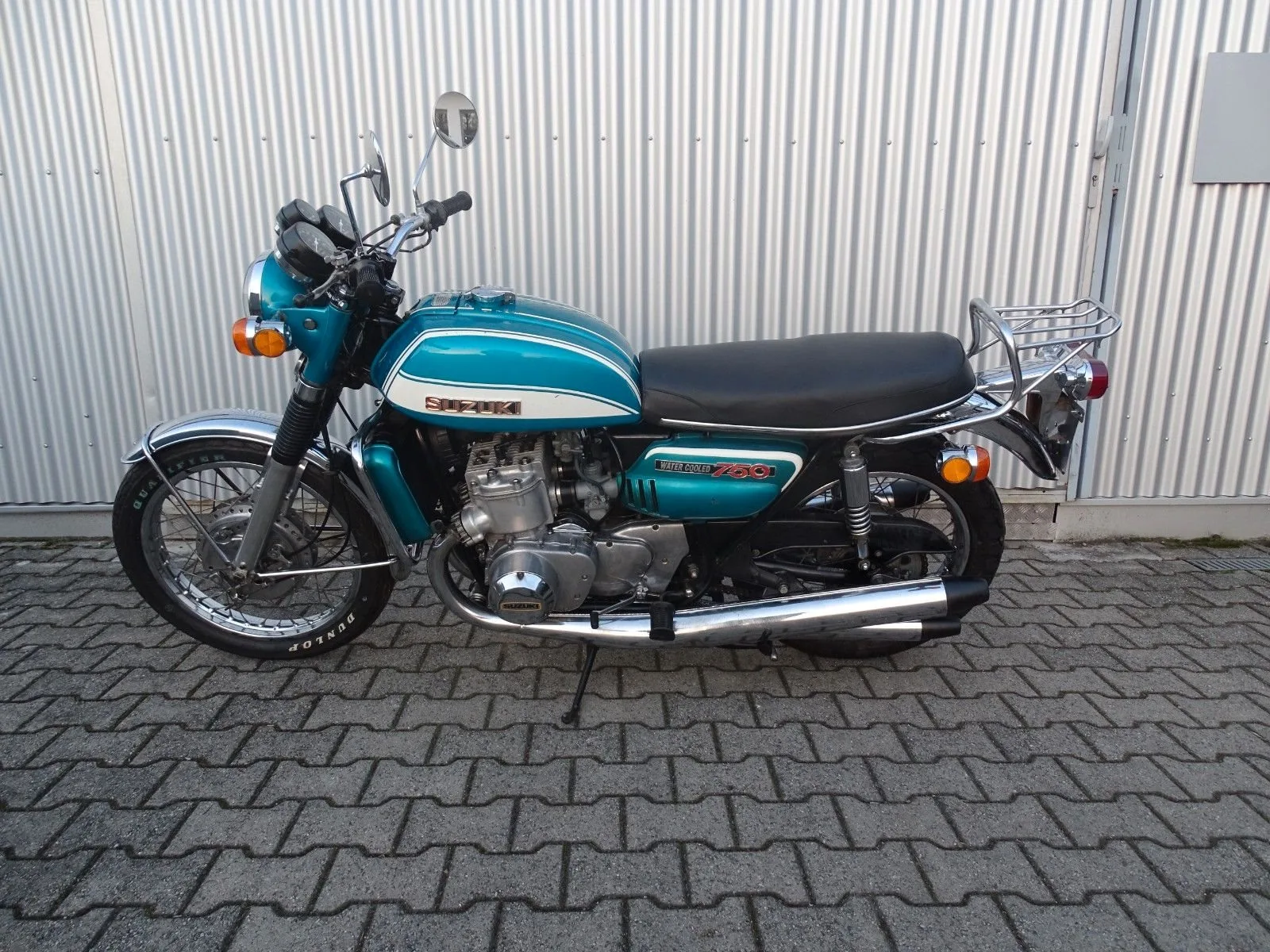 Suzuki GT 750