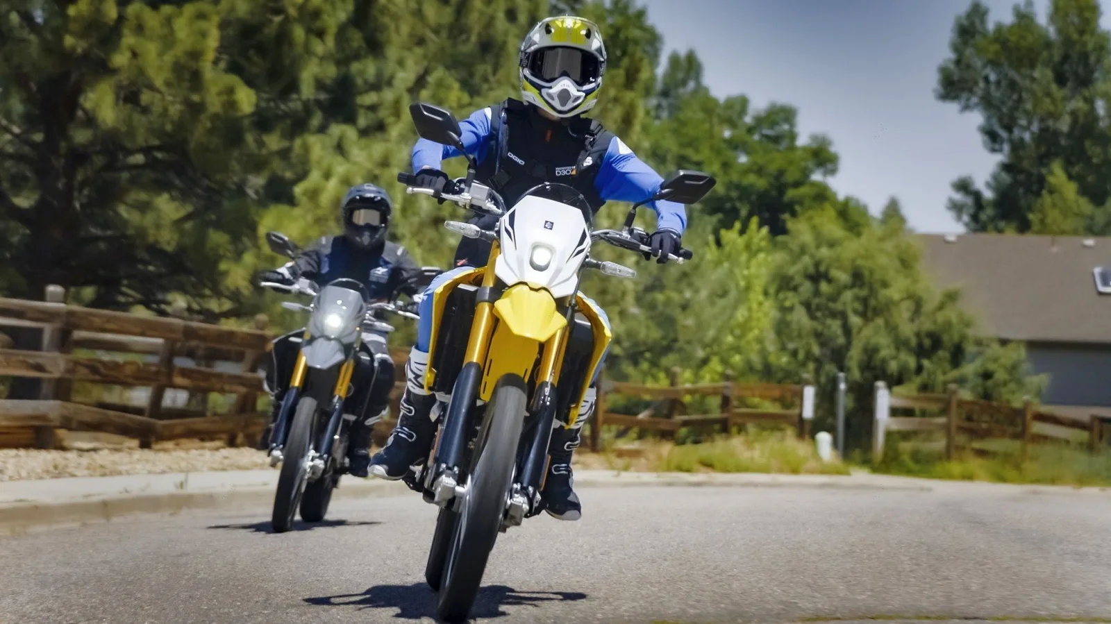 Suzuki DR-Z4S inkl. Fracht + Nebenkosten - 1,99% Finanzierung