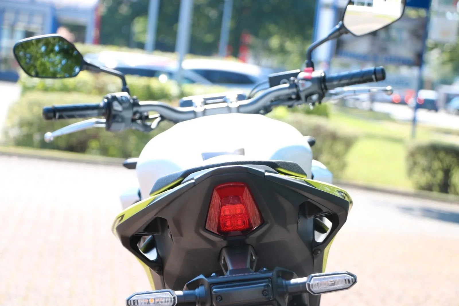 Honda CB500 Hornet E-Clutch