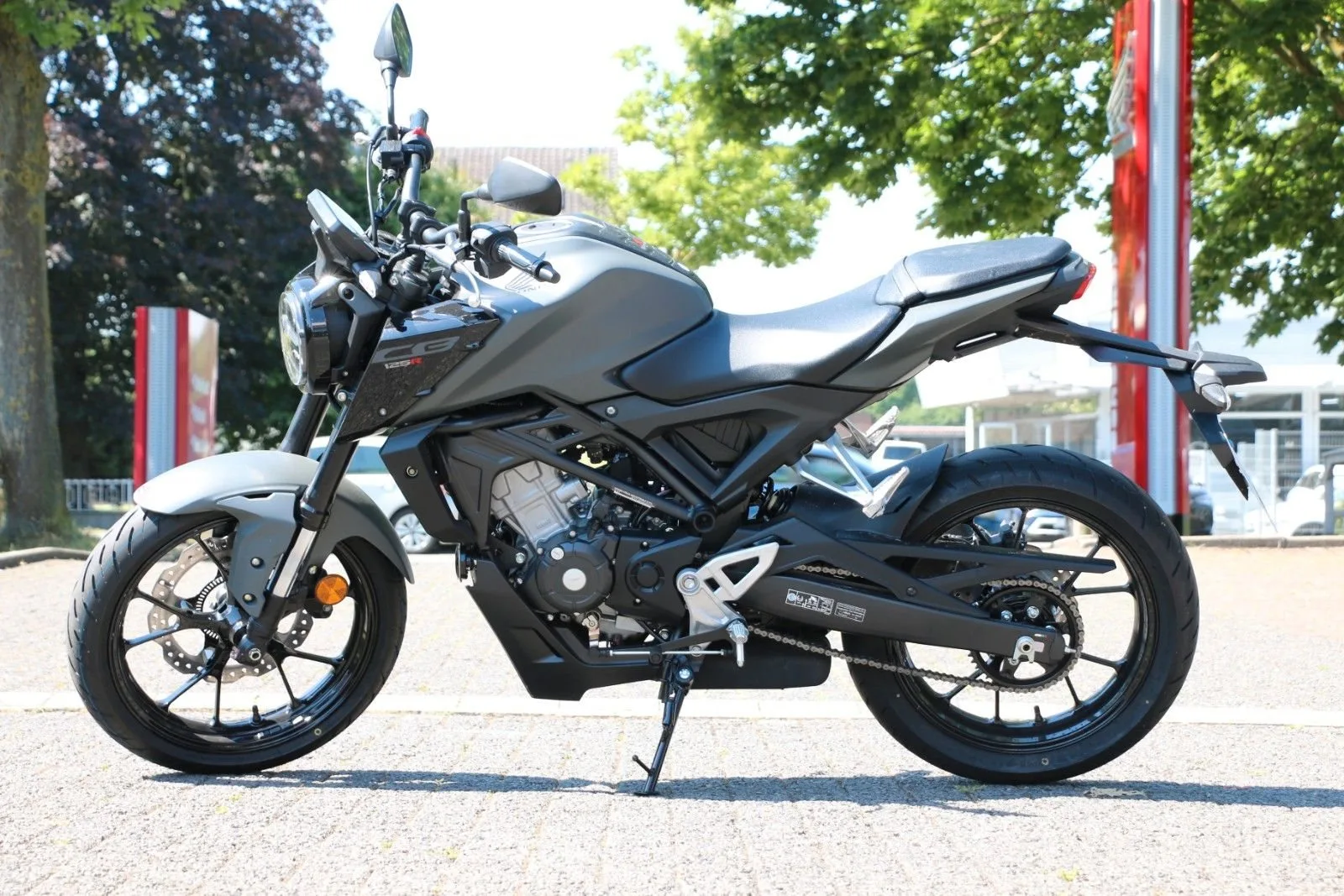 Honda CB125R