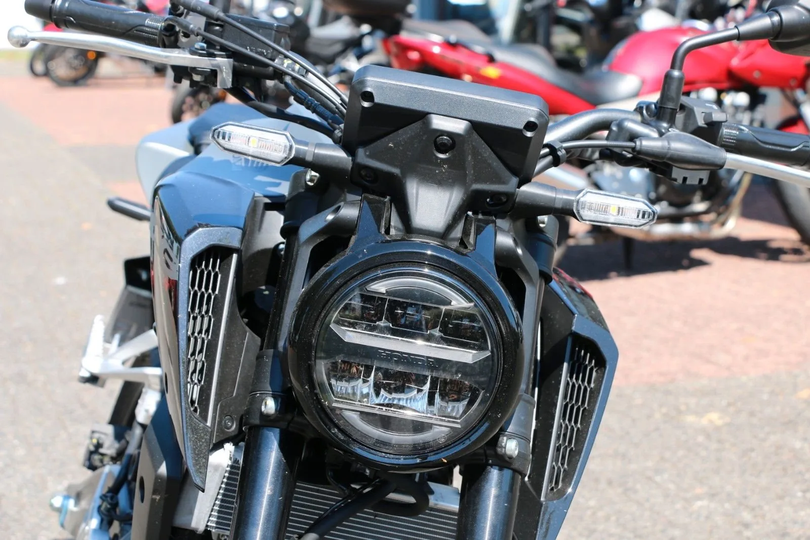 Honda CB125R
