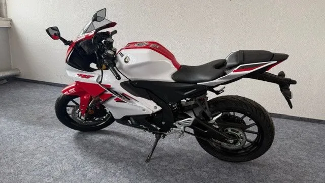 Yamaha R125