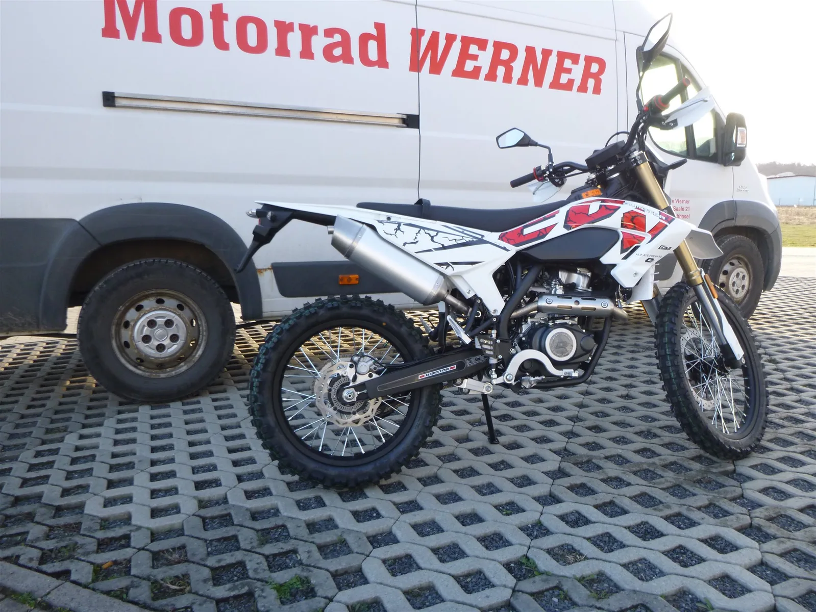 QJ Motor COV 125X COV 125 X Enduro