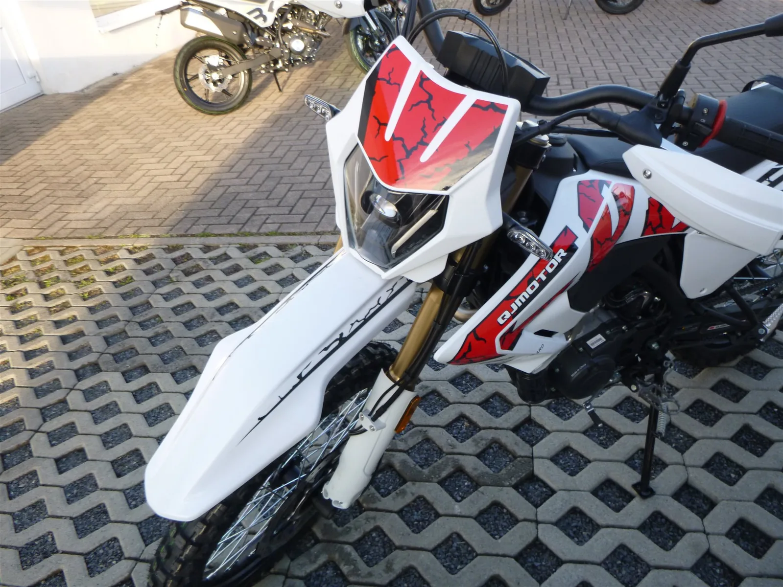 QJ Motor COV 125X COV 125 X Enduro