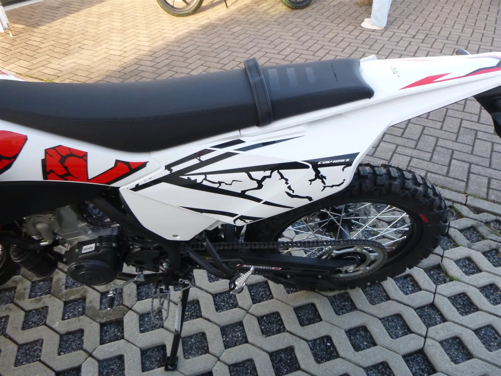 QJ Motor COV 125X COV 125 X Enduro