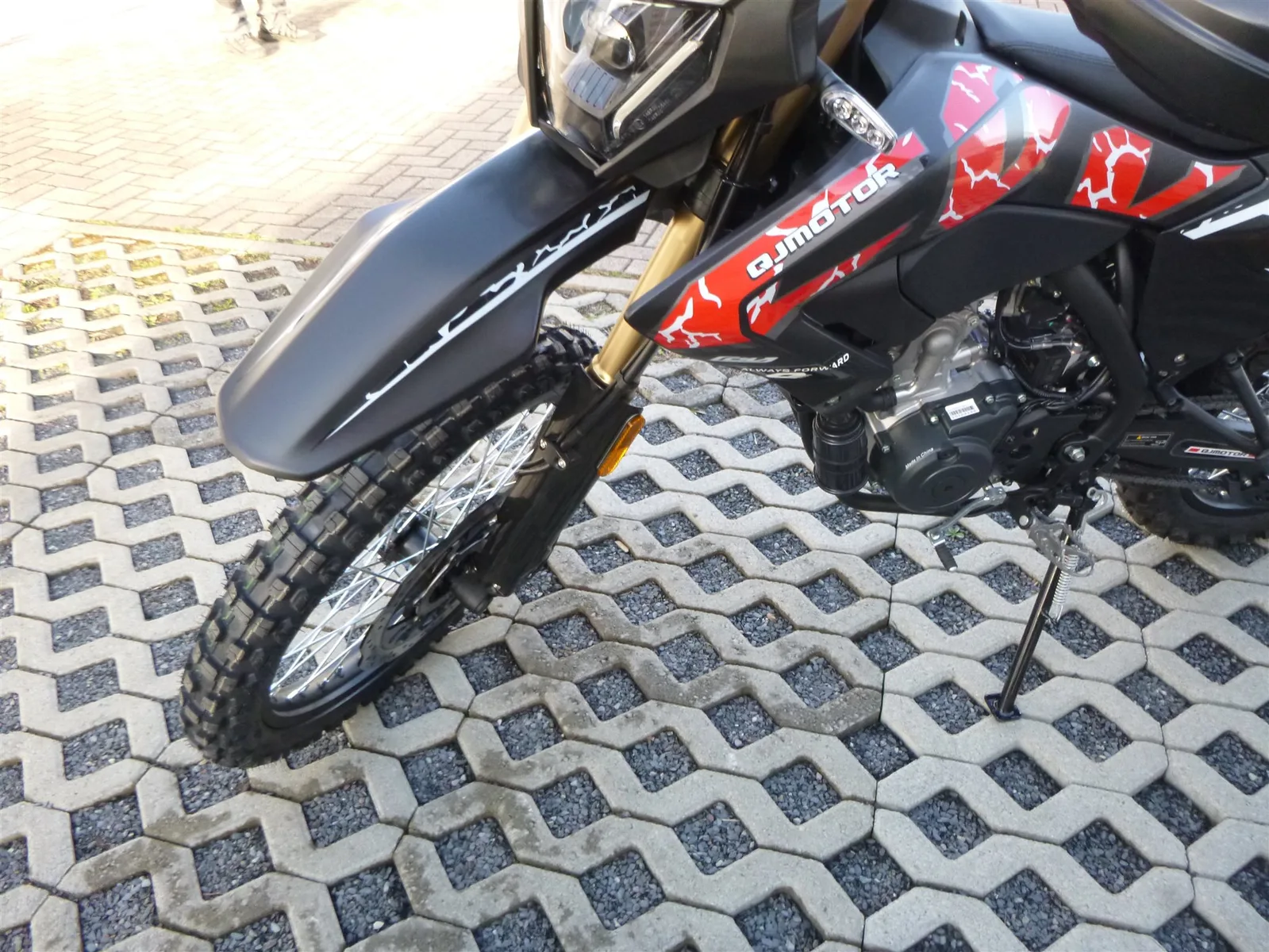 QJ Motor COV 125X COV 125 X Enduro