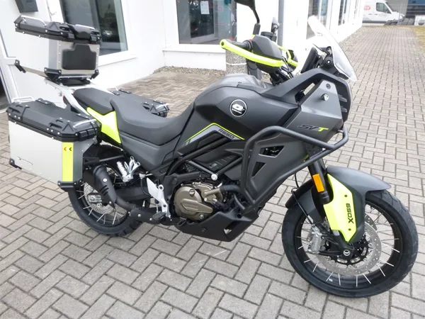 QJ Motor SVT 650 X 3 Aluminium Koffer