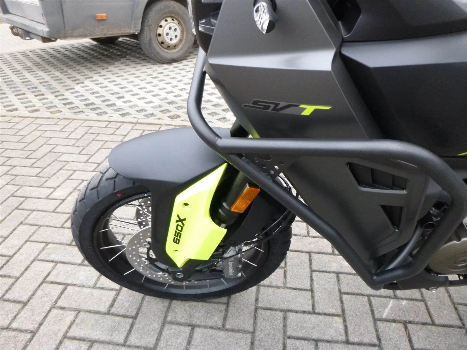 QJ Motor SVT 650 X 3 Aluminium Koffer