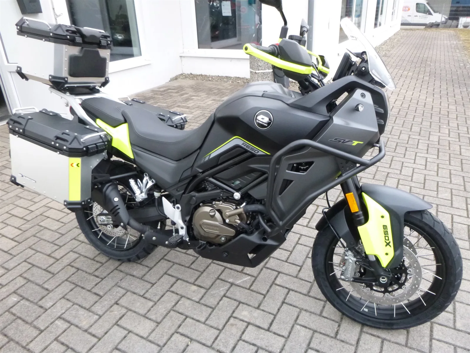 QJ Motor SVT 650 X 3 Aluminium Koffer