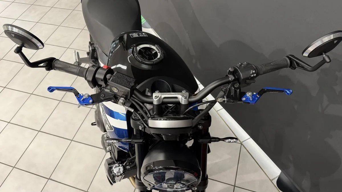 Triumph Trident 660