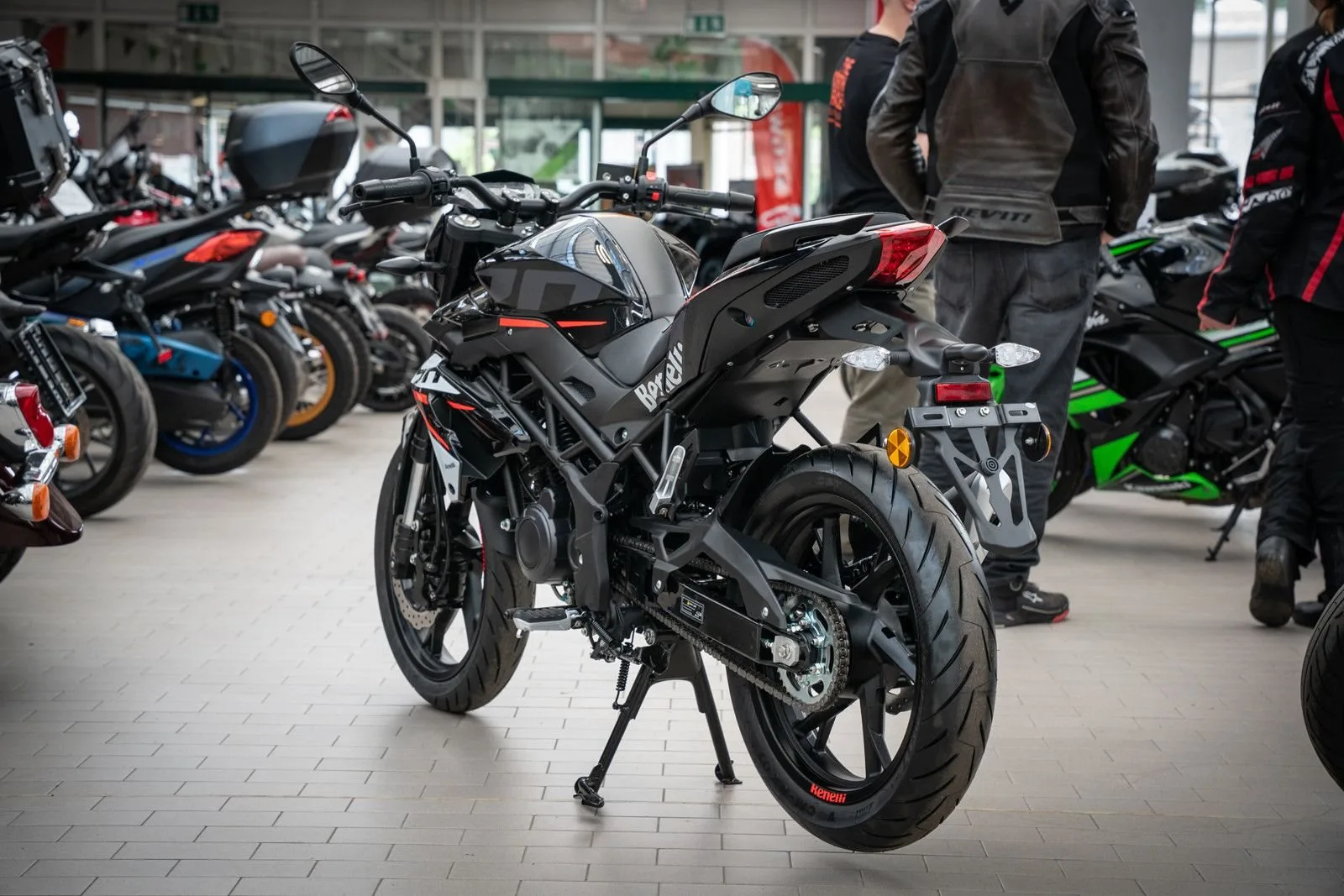 Benelli BN 125