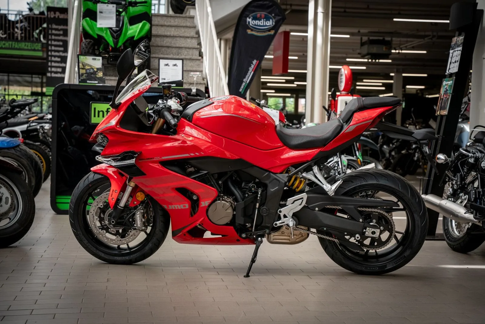 QJ Motor SRK 800 RR