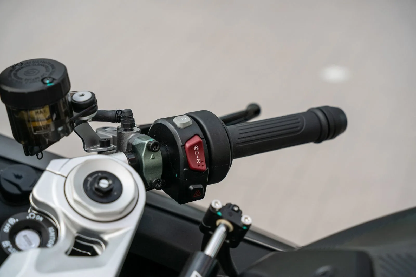 QJ Motor SRK 921 RR
