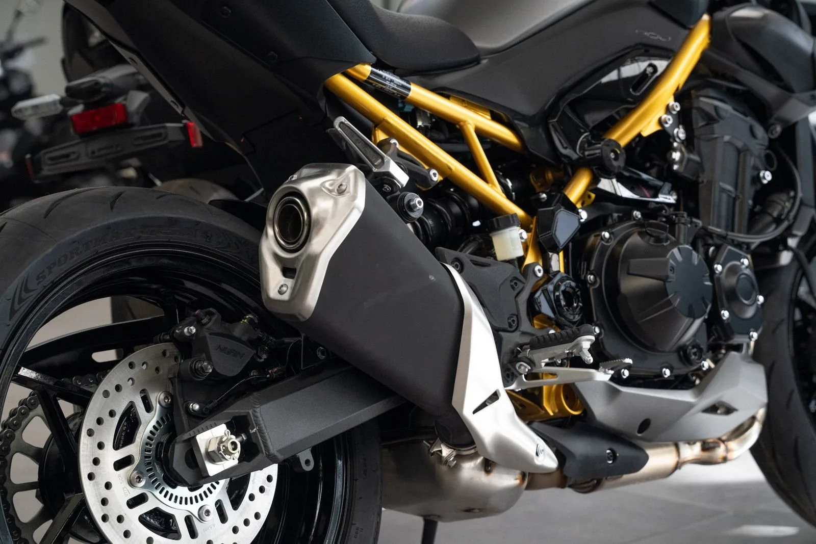 Kawasaki Z900