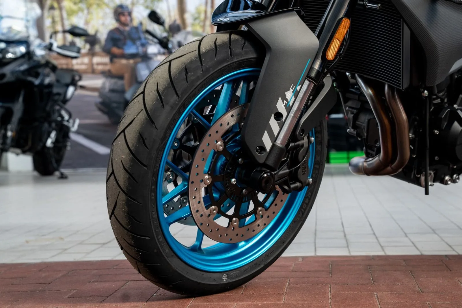 CFMOTO 800NK Advanced